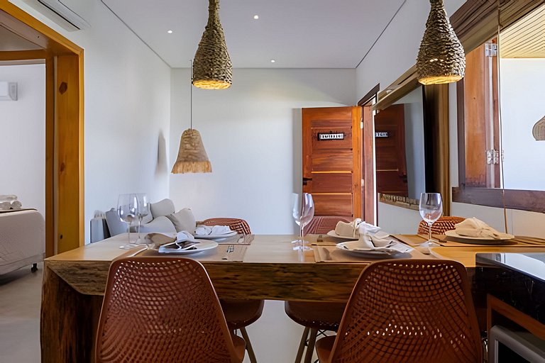 Apê de charme em condomínio exclusivo na R. Mucugê