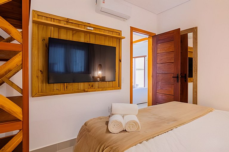 Apê de charme em condomínio exclusivo na R. Mucugê