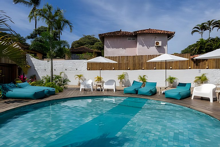 Suíte delícia com 2 piscinas na Rua do Mucugê