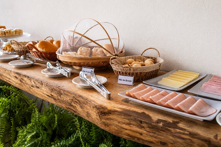 Apê Taípe | Rustic Chic na Rua do Mucugê + Café da Manhã Opc