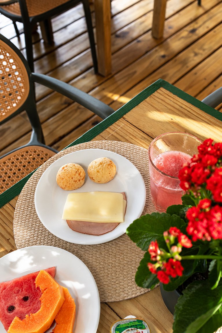 Apê Taípe | Rustic Chic na Rua do Mucugê + Café da Manhã Opc