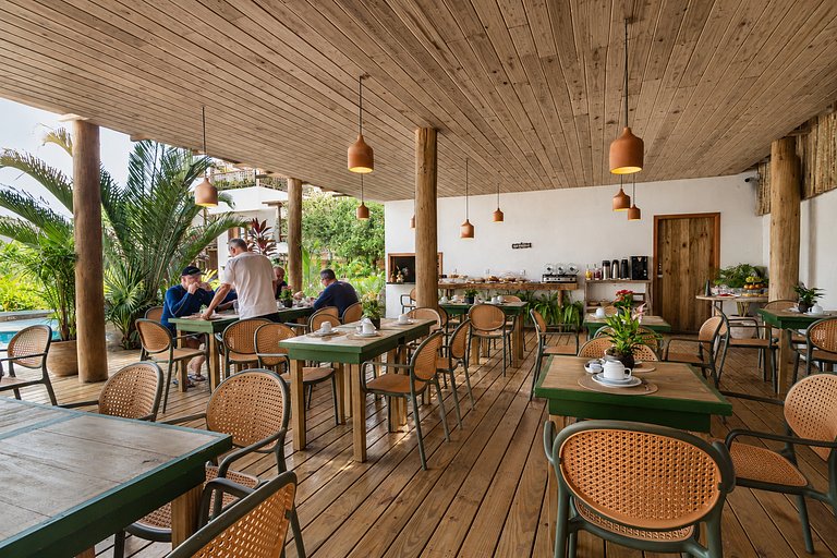 Studio Pescador | No Coração da Rua Mucugê – Café da Manhã O