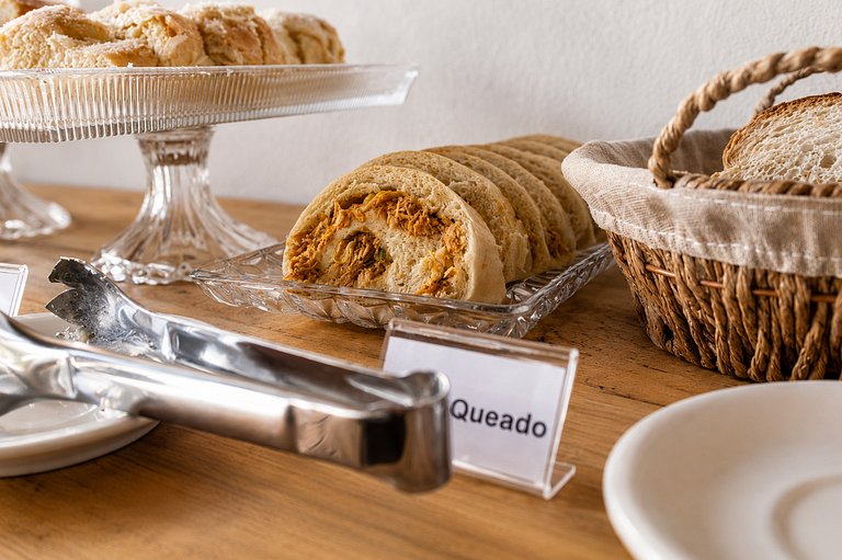 Suíte Rio Verde | Charme e conforto na Mucugê – Café da Manh