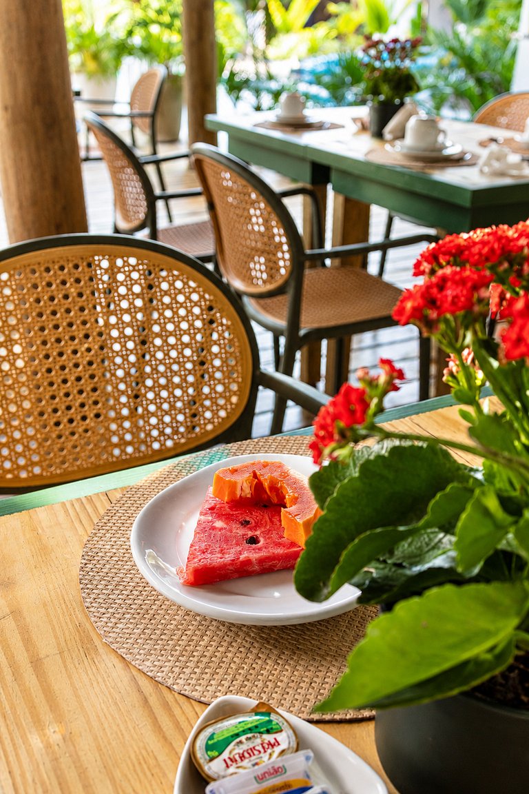 Suíte Lagoa Azul | Localização privilegiada | Café da manhã